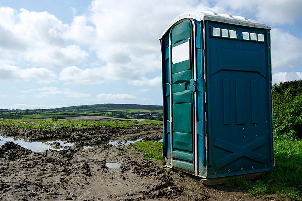 Best Standard Portable Toilet Rental  in Bladenboro, NC